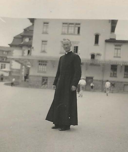  PHOTO M. l'abbe Charles Newman Villa St. Jean Fribourg Suisse B