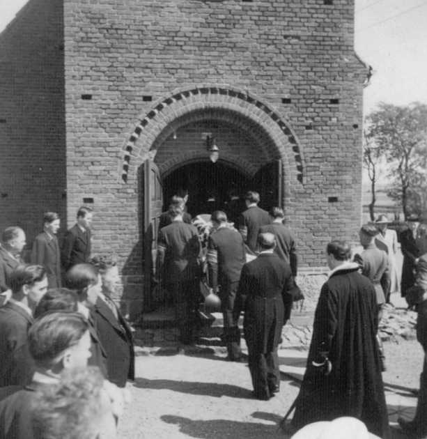 Photo 7 of Funeral of RAF Airman A.H. Hall