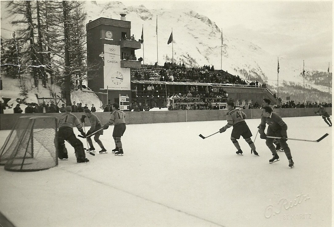Photo:Hockey Match Canada vs. Sweden